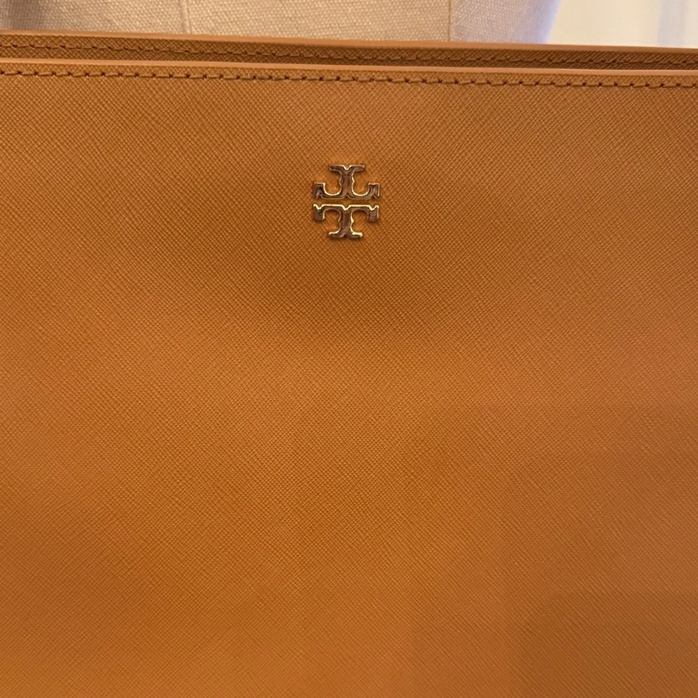 Tory Burch Tan Leather Tote Bag Purse - Picture 2 of 11